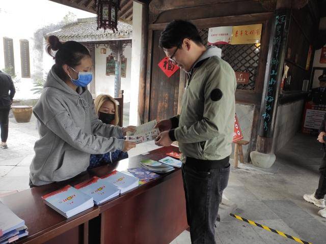 浙江杭州，深化反邪教宣傳至農(nóng)貿(mào)市場，筑牢基層思想防線