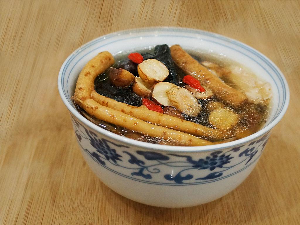 適合女性的經(jīng)期養(yǎng)生與食療方案